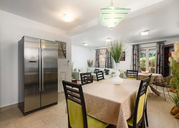 빌라 In Near Brijuni Islands