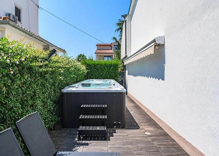 In Near Brijuni Islands 포레치