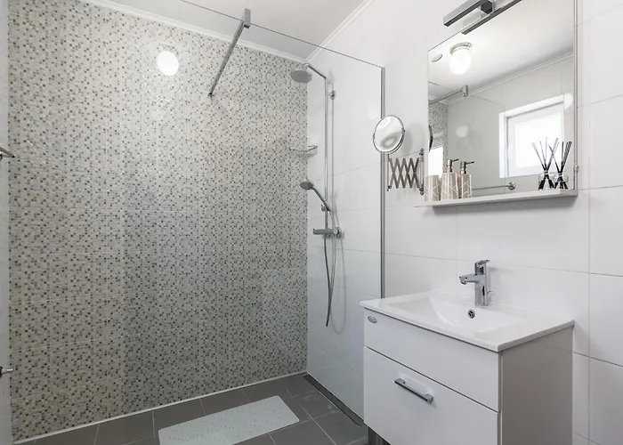 빌라 In Near Brijuni Islands 포레치