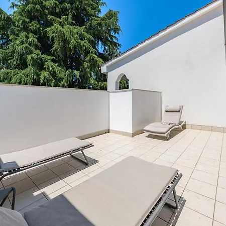 Vila In Near Brijuni Islands *