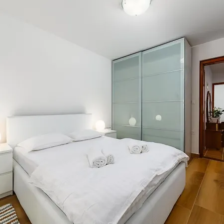 Villa In Near Brijuni Islands Poreč